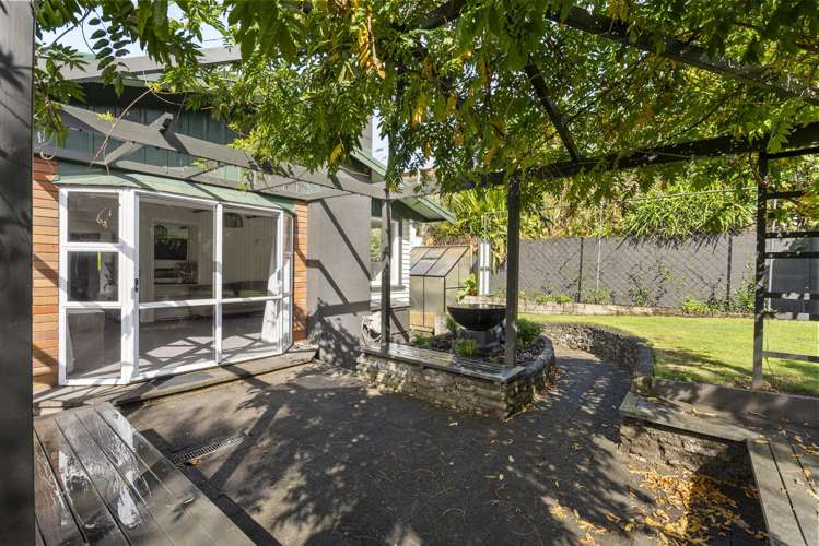 10 Whitby Place Westown_23