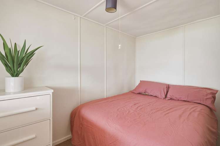 9 Brighton Street Kaka Point_14