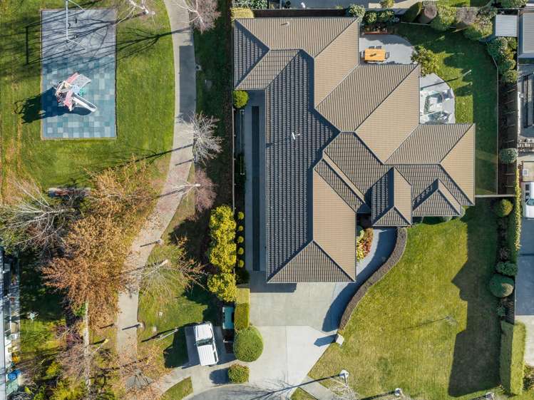 8 Kensington Place Springlands_5