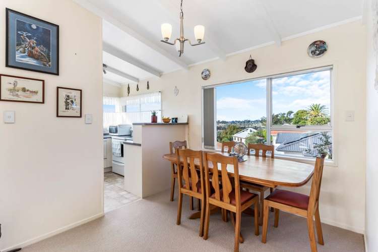 42a Target Road Totara Vale_11