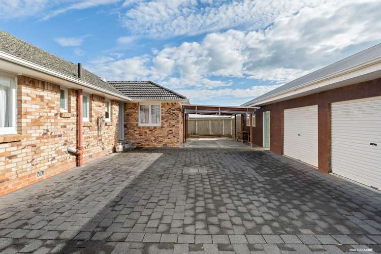 12 Serjeant Street Henderson_17