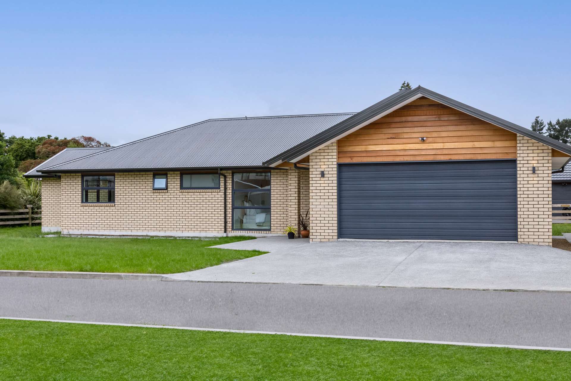 9c Moreton Road Carterton_0