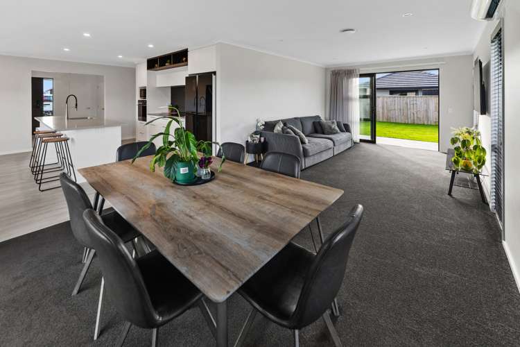 2 Youngberry Drive Richmond_10