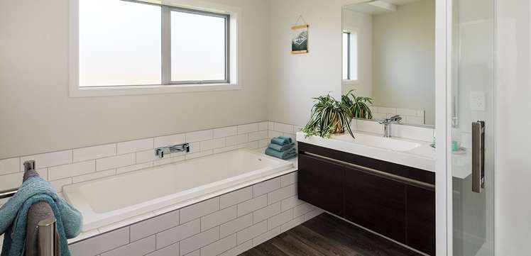 3 Francis Lane Lake Hawea_4