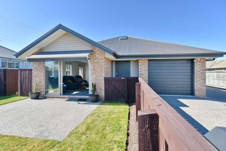 1/44 Burwood Road_0