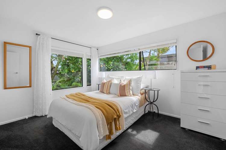 42 Merani Street Narrow Neck_17