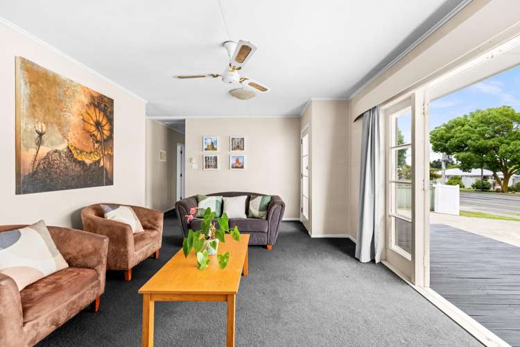 73 Middle Road Havelock North_5