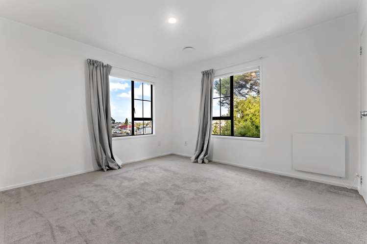 1/11 Jenanne Place Totara Vale_6