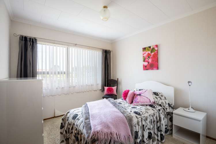 11 Tukapa Street Westown_11