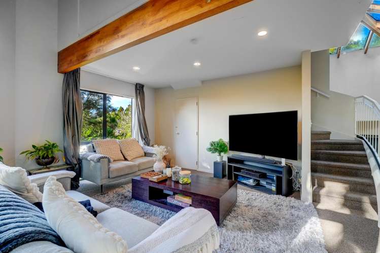 35 Park Road Titirangi_19