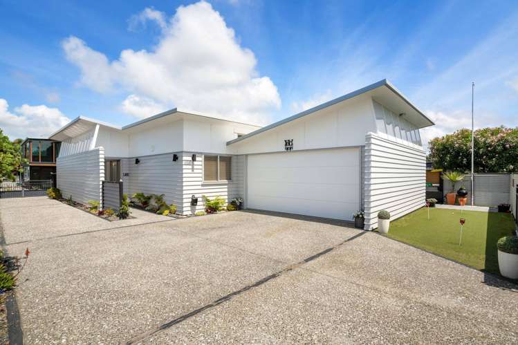 207A Ocean Road Whangamata_0