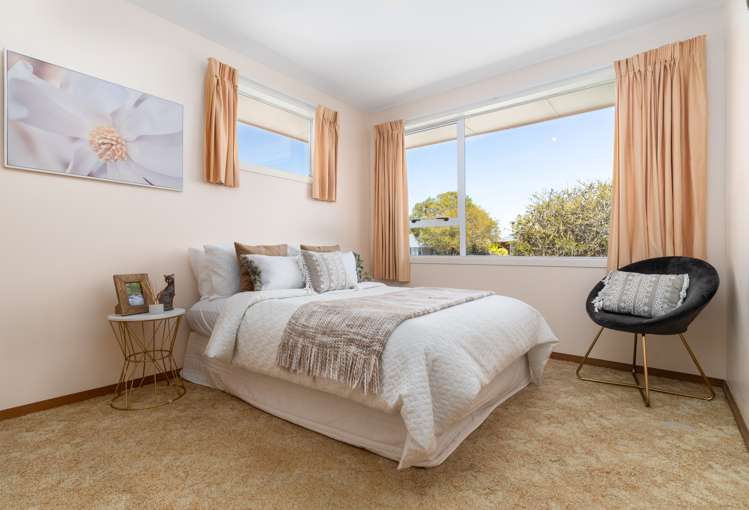 6 Charles Upham Avenue Hillmorton_9