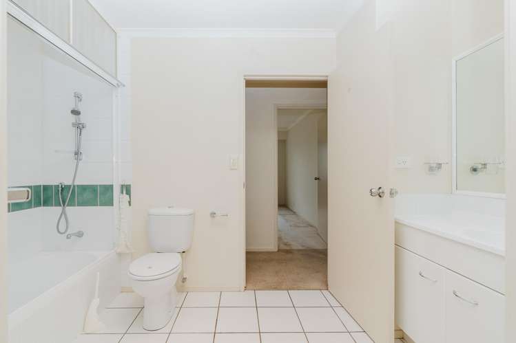 27/16 Rototuna Road Flagstaff_10