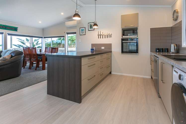 19 Eames Crescent_5