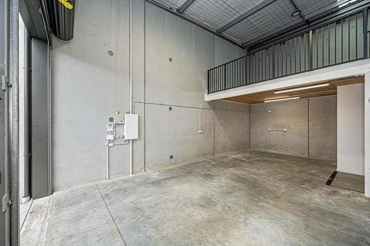 10/11 Northside Drive Westgate_7