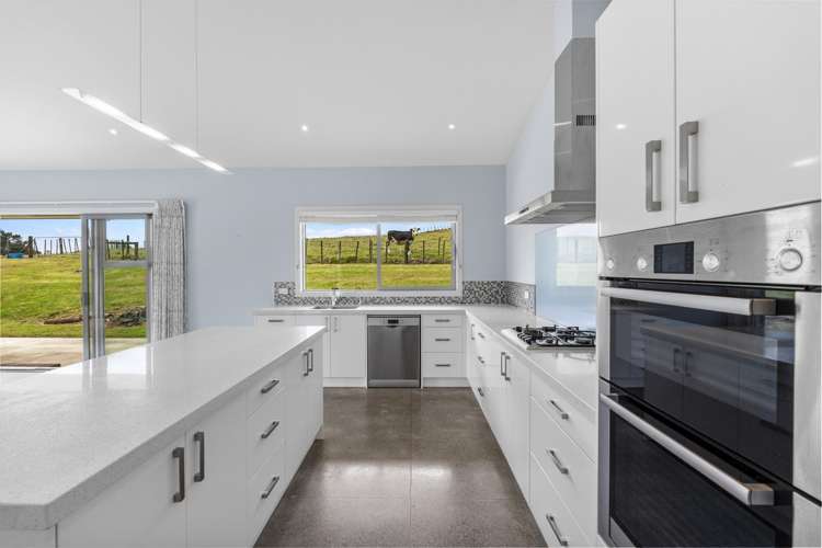 14b Wairere Road Waitakere_7