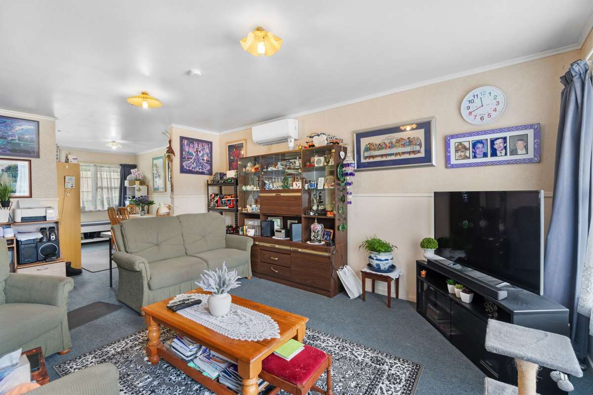 22A&B Tui Crescent_1