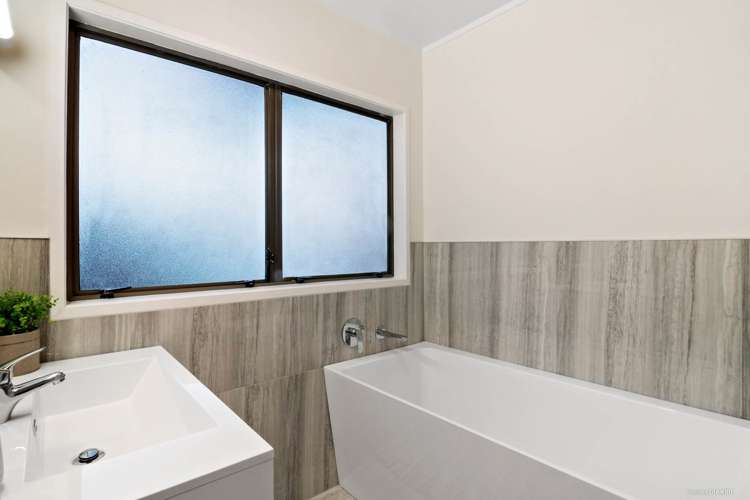 1/60 Raleigh Road Northcote_3