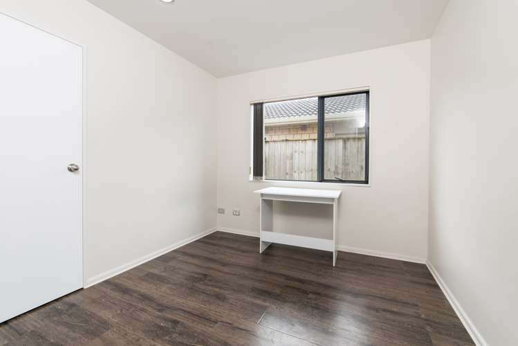 10 Riverglade Parkway Te Atatu South_20