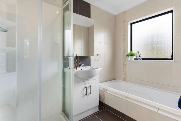 2/13 Sunburst Lane Torbay_11