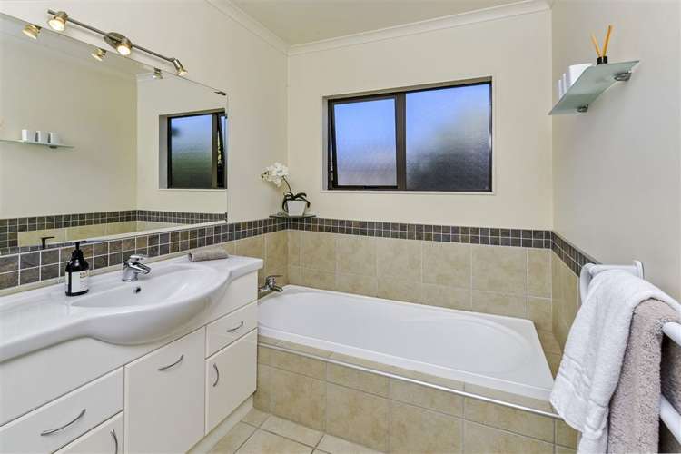 5 Starlight Cove Hobsonville_11