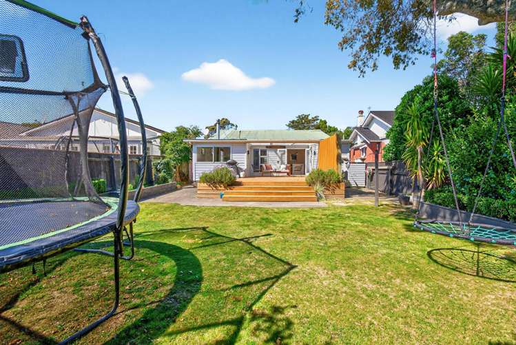 75 Penrose Street Woburn_27