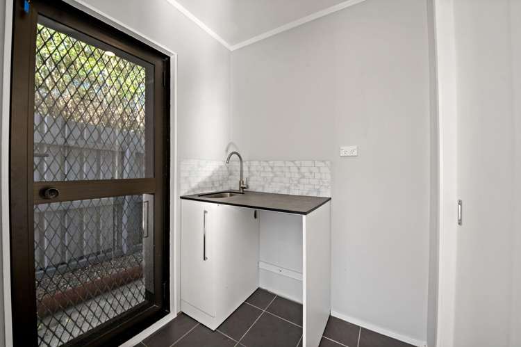 2/20 Alexander Street Papakura_9