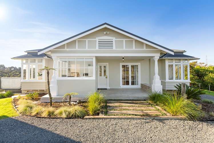102E McGregor Road Clevedon_1