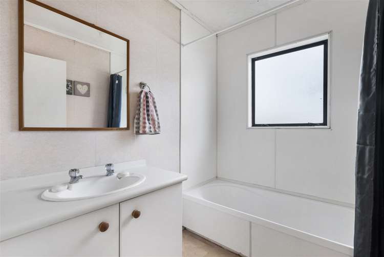 1/12 Aurea Avenue Pakuranga_13