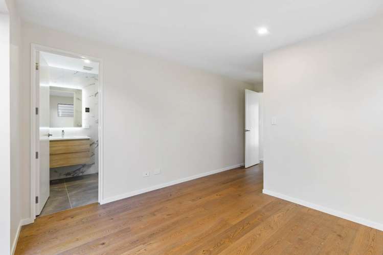 4/1 Marama Street Castor Bay_9