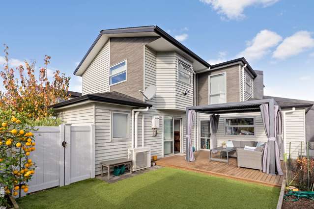 Modern Townhouse Living - Location, Style & Comfort