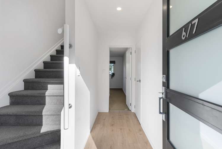 6/7 South Pacific Place Henderson_2