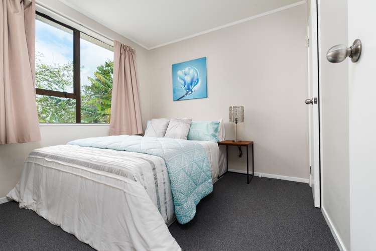 180 Solar Road Glen Eden_9