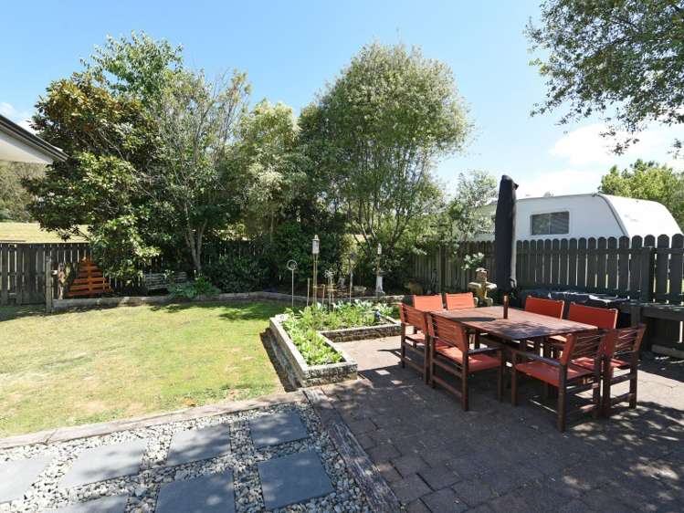 87 Holdsworth Avenue Trentham_18