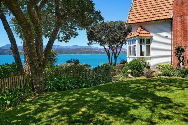 10 and 14 Fortification Road Karaka Bays_31