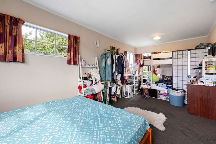 2/165 River Road Hamilton East_11