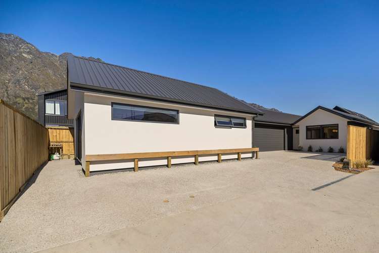 6 Shallow Close Jacks Point_22