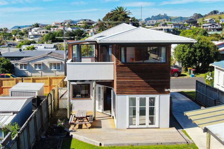 2 Fyfe Road Waihi Beach_10