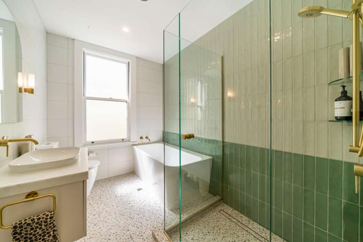 40 Mckinley Crescent Brooklyn_30