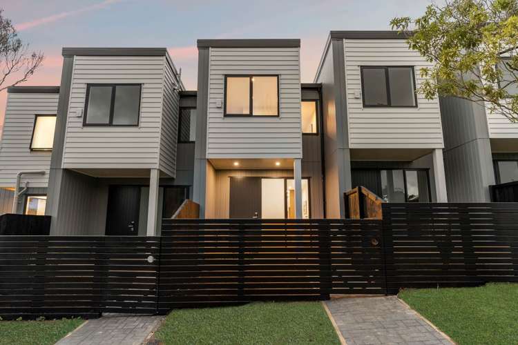 Lots 1-6/65 Hatherlow Street Glenfield_5