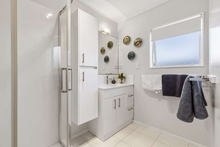 100c Lakeside Drive Orewa_15