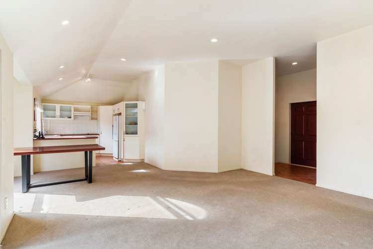 2 Anton Place Takanini_3