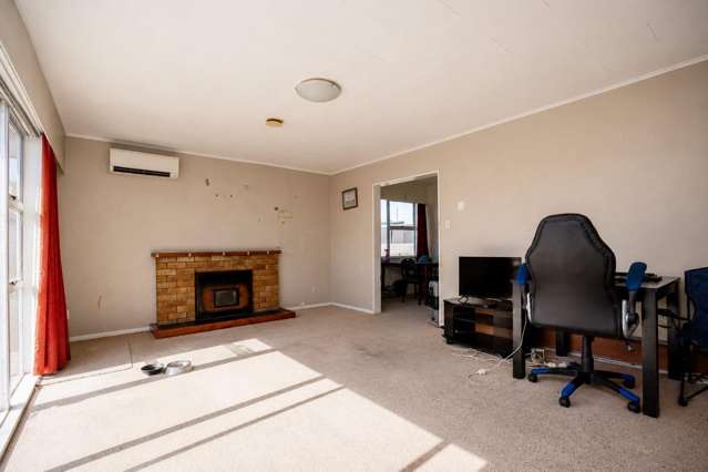 8 Foster Terrace Onekawa_1