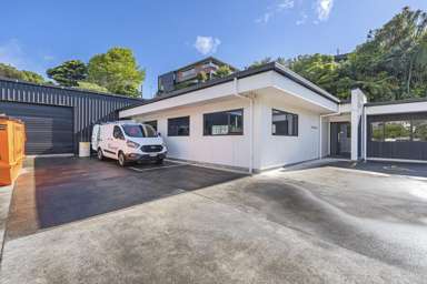 462 Devon Street West_1