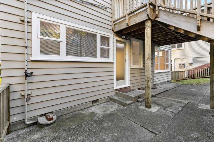 8 Totara Road Miramar_14