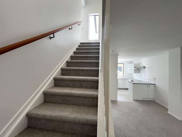 4 Barnea Circle Glen Eden_3