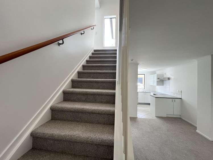 4 Barnea Circle Glen Eden_3