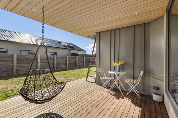 6 Pounamu Avenue Albert Town_12