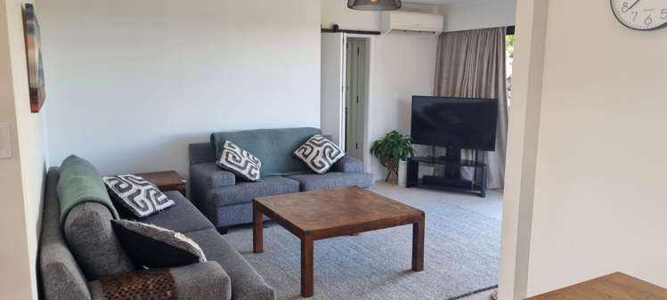 12 Titoki Avenue Waipahihi_9