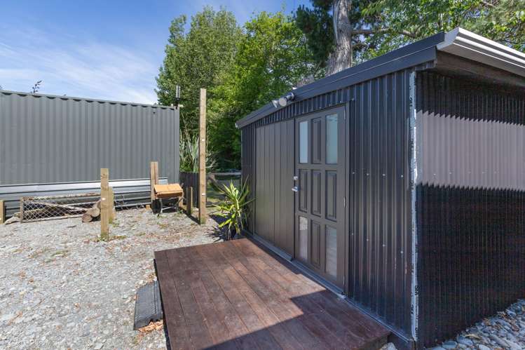 Pandora Avenue Camerons_6